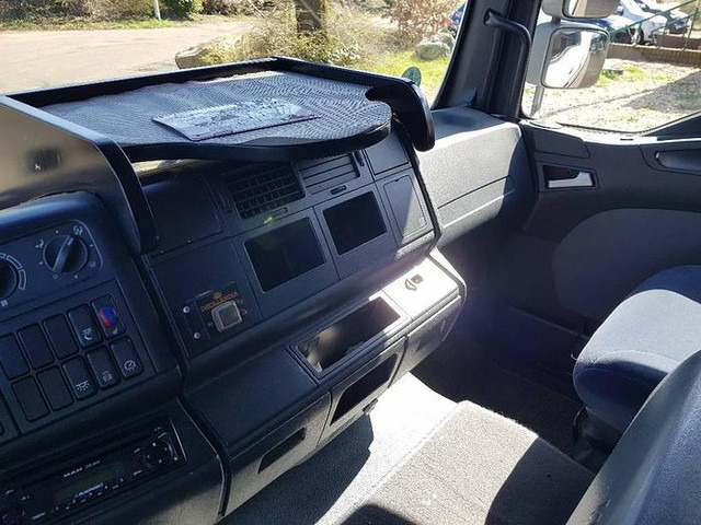 Kamion sandučar MAN TGL 12.210 4x2 BL: slika Kamion sandučar MAN TGL 12.210 4x2 BL Kamion sandučar MAN TGL 12.210 4x2 BL: slika Kamion sandučar MAN TGL 12.210 4x2 BL