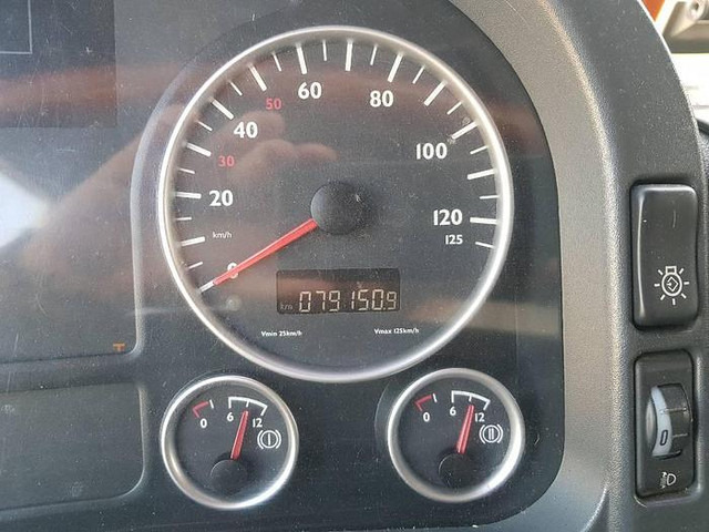 Kamion sandučar MAN TGL 12.210 4x2 BL: slika Kamion sandučar MAN TGL 12.210 4x2 BL Kamion sandučar MAN TGL 12.210 4x2 BL: slika Kamion sandučar MAN TGL 12.210 4x2 BL