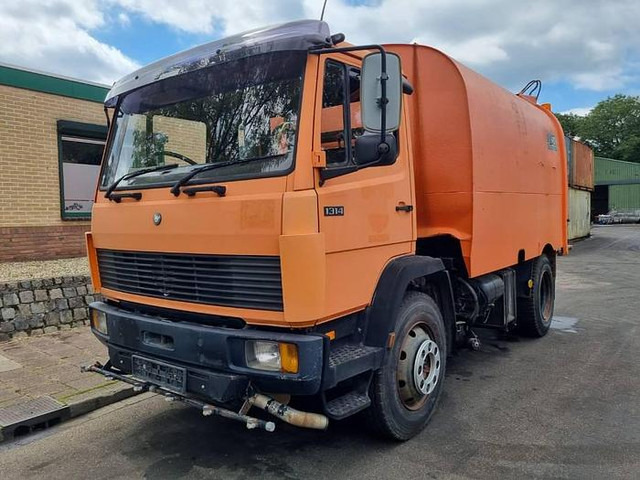 Mercedes-Benz 1314 KO - Cestovna čistilica: slika Mercedes-Benz 1314 KO - Cestovna čistilica Mercedes-Benz 1314 KO - Cestovna čistilica: slika Mercedes-Benz 1314 KO - Cestovna čistilica