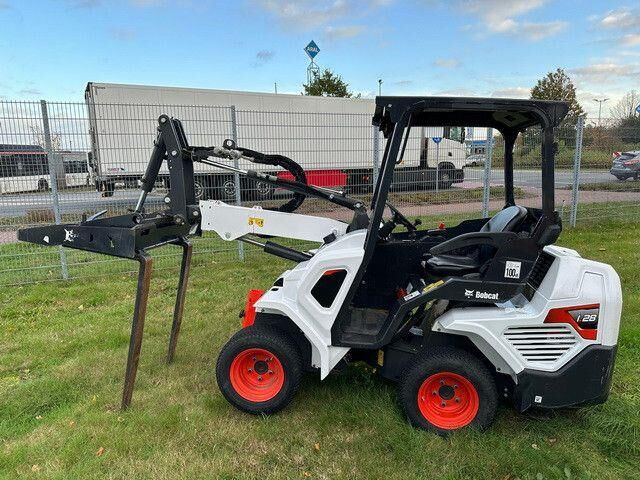Bobcat L28, Neuwertiger Zustand, S.W.S., Schaufel - Utovarivač na kotačima: slika Bobcat L28, Neuwertiger Zustand, S.W.S., Schaufel - Utovarivač na kotačima Bobcat L28, Neuwertiger Zustand, S.W.S., Schaufel - Utovarivač na kotačima: slika Bobcat L28, Neuwertiger Zustand, S.W.S., Schaufel - Utovarivač na kotačima