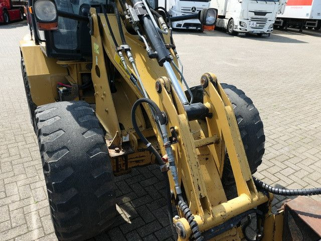 CAT 906, Hydr. S.W.S., Greifschaufel, - Utovarivač na kotačima: slika CAT 906, Hydr. S.W.S., Greifschaufel, - Utovarivač na kotačima CAT 906, Hydr. S.W.S., Greifschaufel, - Utovarivač na kotačima: slika CAT 906, Hydr. S.W.S., Greifschaufel, - Utovarivač na kotačima