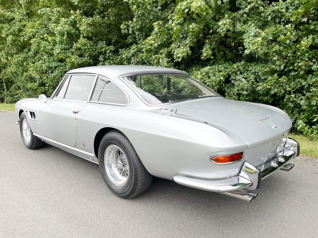 Ferrari 330 GT Coupe 2+2/TÜV neu/H-Zulassung - Automobil: slika Ferrari 330 GT Coupe 2+2/TÜV neu/H-Zulassung - Automobil Ferrari 330 GT Coupe 2+2/TÜV neu/H-Zulassung - Automobil: slika Ferrari 330 GT Coupe 2+2/TÜV neu/H-Zulassung - Automobil