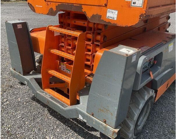 Haulotte Compact 12 DX, Geländegängig, Kubota, 12,15m - Škarasta podizna platforma: slika Haulotte Compact 12 DX, Geländegängig, Kubota, 12,15m - Škarasta podizna platforma Haulotte Compact 12 DX, Geländegängig, Kubota, 12,15m - Škarasta podizna platforma: slika Haulotte Compact 12 DX, Geländegängig, Kubota, 12,15m - Škarasta podizna platforma