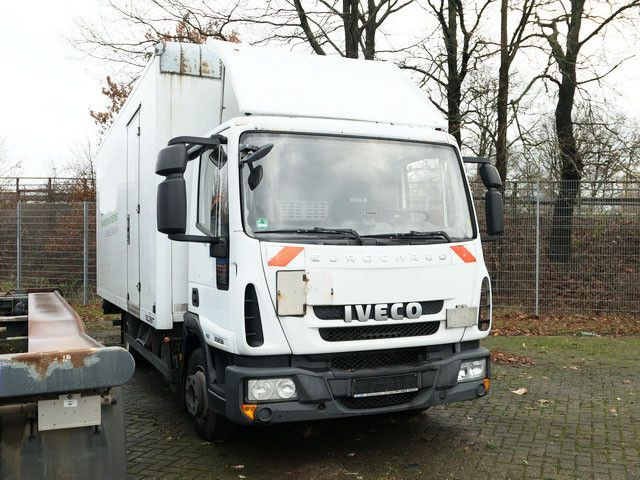 Iveco 75E19 4x2, 6.100mm lang, LBW, Kilma, Luftfede. - Dostavno vozilo sa zatvorenim sandukom: slika Iveco 75E19 4x2, 6.100mm lang, LBW, Kilma, Luftfede. - Dostavno vozilo sa zatvorenim sandukom Iveco 75E19 4x2, 6.100mm lang, LBW, Kilma, Luftfede. - Dostavno vozilo sa zatvorenim sandukom: slika Iveco 75E19 4x2, 6.100mm lang, LBW, Kilma, Luftfede. - Dostavno vozilo sa zatvorenim sandukom