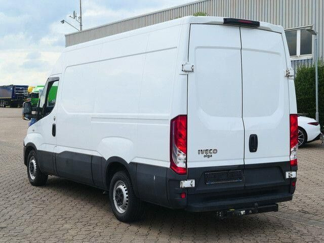 Iveco Daily 35S14/Hochdach/AHK/Klima - Furgon: slika Iveco Daily 35S14/Hochdach/AHK/Klima - Furgon Iveco Daily 35S14/Hochdach/AHK/Klima - Furgon: slika Iveco Daily 35S14/Hochdach/AHK/Klima - Furgon