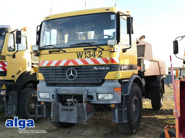 Mercedes-Benz 2035 AK Actros 4x4, Kehrmaschine Schmidt, Allrad - Kamion: slika Mercedes-Benz 2035 AK Actros 4x4, Kehrmaschine Schmidt, Allrad - Kamion Mercedes-Benz 2035 AK Actros 4x4, Kehrmaschine Schmidt, Allrad - Kamion: slika Mercedes-Benz 2035 AK Actros 4x4, Kehrmaschine Schmidt, Allrad - Kamion