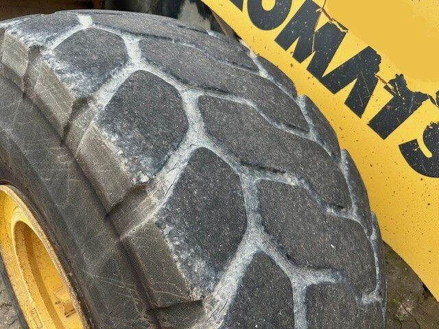 Komatsu WA 470-6, Schaufel mit Zähne 4,3m³ - Utovarivač na kotačima: slika Komatsu WA 470-6, Schaufel mit Zähne 4,3m³ - Utovarivač na kotačima Komatsu WA 470-6, Schaufel mit Zähne 4,3m³ - Utovarivač na kotačima: slika Komatsu WA 470-6, Schaufel mit Zähne 4,3m³ - Utovarivač na kotačima