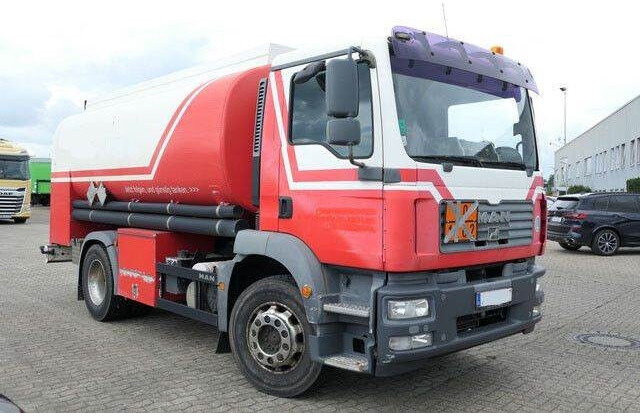 MAN 18.280 TGM, 14m³, 3 Kammern, 2x Schlauchtrommel - Kamion cisterna: slika MAN 18.280 TGM, 14m³, 3 Kammern, 2x Schlauchtrommel - Kamion cisterna MAN 18.280 TGM, 14m³, 3 Kammern, 2x Schlauchtrommel - Kamion cisterna: slika MAN 18.280 TGM, 14m³, 3 Kammern, 2x Schlauchtrommel - Kamion cisterna