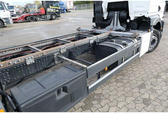 MAN 18.330 TGS 4x2, BDF, LBW 2to., Klima, AHK, Luft - Kamion-šasija: slika MAN 18.330 TGS 4x2, BDF, LBW 2to., Klima, AHK, Luft - Kamion-šasija MAN 18.330 TGS 4x2, BDF, LBW 2to., Klima, AHK, Luft - Kamion-šasija: slika MAN 18.330 TGS 4x2, BDF, LBW 2to., Klima, AHK, Luft - Kamion-šasija