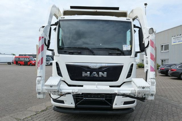 MAN 26.320 TGS BL 6x2, Überkopflader/Frontlader, AC MAN 26.320 TGS BL 6x2, Überkopflader/Frontlader, AC - Kamion za odvoz smeća: slika MAN 26.320 TGS BL 6x2, Überkopflader/Frontlader, AC MAN 26.320 TGS BL 6x2, Überkopflader/Frontlader, AC - Kamion za odvoz smeća MAN 26.320 TGS BL 6x2, Überkopflader/Frontlader, AC MAN 26.320 TGS BL 6x2, Überkopflader/Frontlader, AC - Kamion za odvoz smeća: slika MAN 26.320 TGS BL 6x2, Überkopflader/Frontlader, AC MAN 26.320 TGS BL 6x2, Überkopflader/Frontlader, AC - Kamion za odvoz smeća