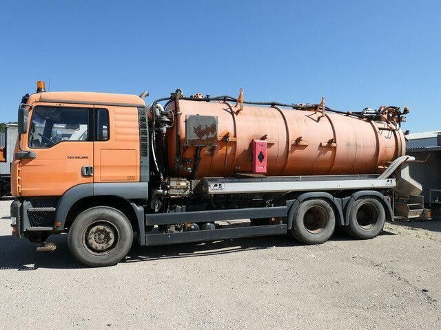MAN 26.360 FDLC 6x4, Saug- u. Spülaufbau, 14m³ - Vakum kamion: slika MAN 26.360 FDLC 6x4, Saug- u. Spülaufbau, 14m³ - Vakum kamion MAN 26.360 FDLC 6x4, Saug- u. Spülaufbau, 14m³ - Vakum kamion: slika MAN 26.360 FDLC 6x4, Saug- u. Spülaufbau, 14m³ - Vakum kamion