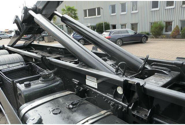 MAN 26.390 TGA BL 6x4, VDL S-21 6200, Klima, Luftfe. - Kamion s kukastom dizalicom: slika MAN 26.390 TGA BL 6x4, VDL S-21 6200, Klima, Luftfe. - Kamion s kukastom dizalicom MAN 26.390 TGA BL 6x4, VDL S-21 6200, Klima, Luftfe. - Kamion s kukastom dizalicom: slika MAN 26.390 TGA BL 6x4, VDL S-21 6200, Klima, Luftfe. - Kamion s kukastom dizalicom