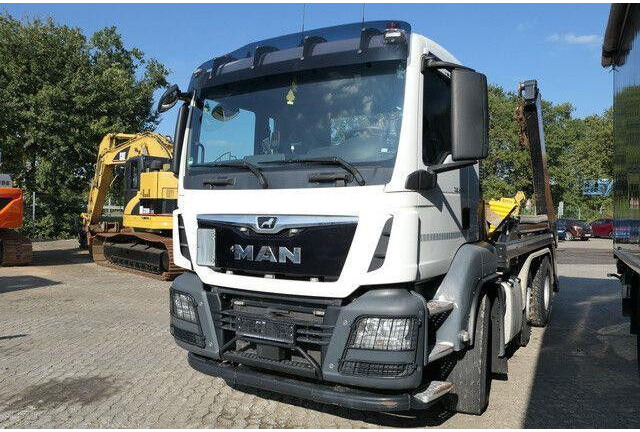 MAN 26.460 TGS 6x2, Hiab FTR18, Funk, Vorlauflenk,AC - Kamion s kabelskim sustavom: slika MAN 26.460 TGS 6x2, Hiab FTR18, Funk, Vorlauflenk,AC - Kamion s kabelskim sustavom MAN 26.460 TGS 6x2, Hiab FTR18, Funk, Vorlauflenk,AC - Kamion s kabelskim sustavom: slika MAN 26.460 TGS 6x2, Hiab FTR18, Funk, Vorlauflenk,AC - Kamion s kabelskim sustavom