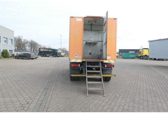 Mercedes-Benz 1518 A Atego 4X4, Klima, AHK, Allrad, Rolltor - Kamion sandučar: slika Mercedes-Benz 1518 A Atego 4X4, Klima, AHK, Allrad, Rolltor - Kamion sandučar Mercedes-Benz 1518 A Atego 4X4, Klima, AHK, Allrad, Rolltor - Kamion sandučar: slika Mercedes-Benz 1518 A Atego 4X4, Klima, AHK, Allrad, Rolltor - Kamion sandučar