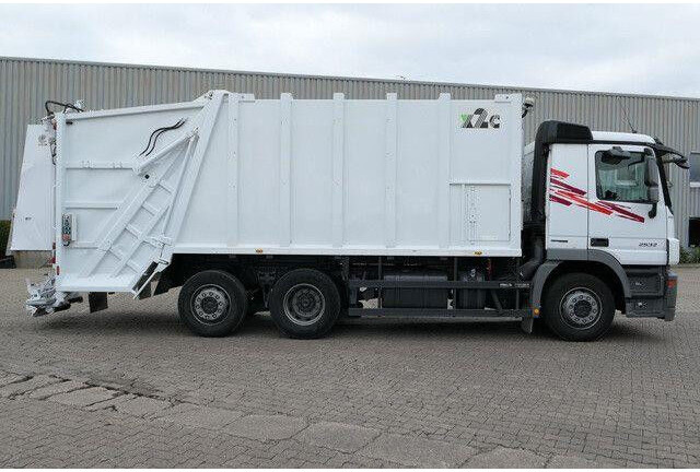 Mercedes-Benz 2532 L Actros 6x2, Medium X2EC23, Zöller 321 - Kamion za odvoz smeća: slika Mercedes-Benz 2532 L Actros 6x2, Medium X2EC23, Zöller 321 - Kamion za odvoz smeća Mercedes-Benz 2532 L Actros 6x2, Medium X2EC23, Zöller 321 - Kamion za odvoz smeća: slika Mercedes-Benz 2532 L Actros 6x2, Medium X2EC23, Zöller 321 - Kamion za odvoz smeća