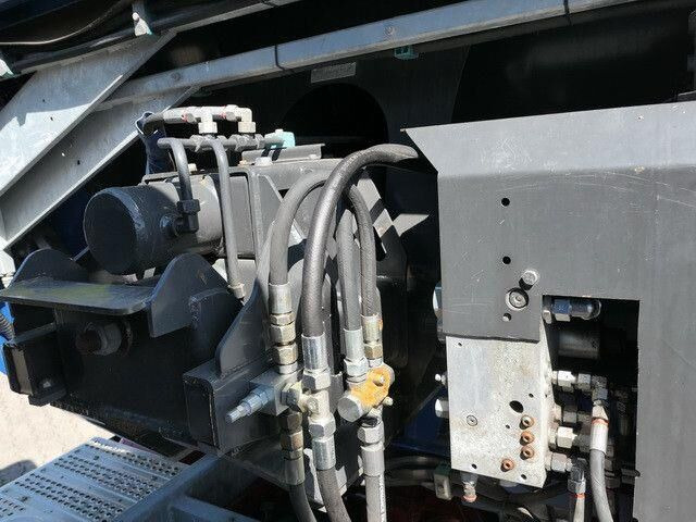 Mercedes-Benz 2548 L Arocs HAD 6x4, Asphalt, Bitumen, Fliegl - Stroj za asfaltiranje: slika Mercedes-Benz 2548 L Arocs HAD 6x4, Asphalt, Bitumen, Fliegl - Stroj za asfaltiranje Mercedes-Benz 2548 L Arocs HAD 6x4, Asphalt, Bitumen, Fliegl - Stroj za asfaltiranje: slika Mercedes-Benz 2548 L Arocs HAD 6x4, Asphalt, Bitumen, Fliegl - Stroj za asfaltiranje