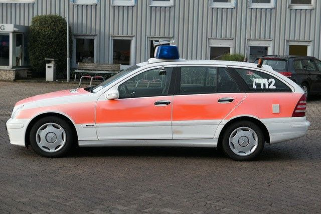 Mercedes-Benz C 220 CDI T-Modell, Notarzt, Feuerwehr, Klima - Vozilo hitne pomoći: slika Mercedes-Benz C 220 CDI T-Modell, Notarzt, Feuerwehr, Klima - Vozilo hitne pomoći Mercedes-Benz C 220 CDI T-Modell, Notarzt, Feuerwehr, Klima - Vozilo hitne pomoći: slika Mercedes-Benz C 220 CDI T-Modell, Notarzt, Feuerwehr, Klima - Vozilo hitne pomoći