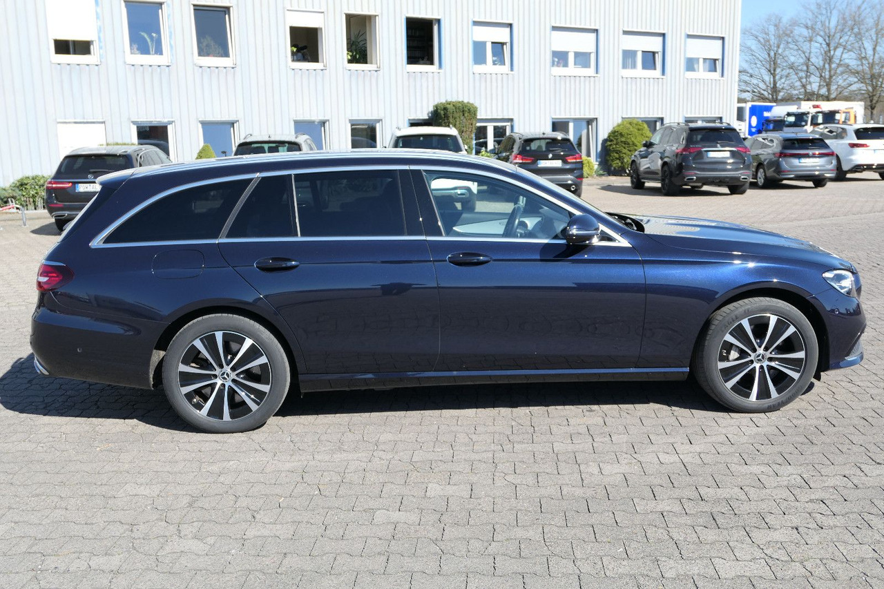Mercedes-Benz E 300 de 4Matic/AHK/Klima - Automobil: slika Mercedes-Benz E 300 de 4Matic/AHK/Klima - Automobil Mercedes-Benz E 300 de 4Matic/AHK/Klima - Automobil: slika Mercedes-Benz E 300 de 4Matic/AHK/Klima - Automobil