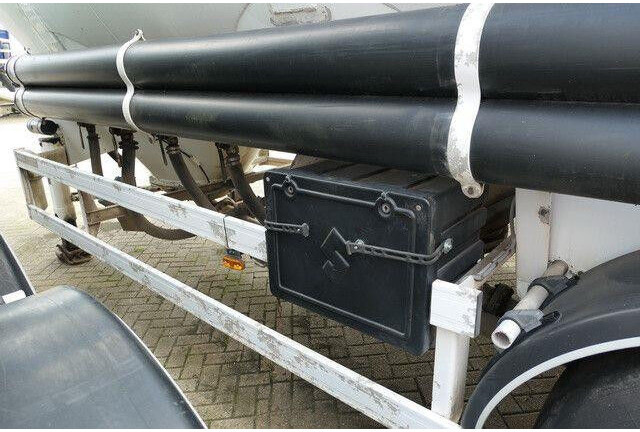 SPITZER SF 2743 PI, Zement, Alu-Felgen, 43m³, 1 Kammer - Poluprikolica cisterna: slika SPITZER SF 2743 PI, Zement, Alu-Felgen, 43m³, 1 Kammer - Poluprikolica cisterna SPITZER SF 2743 PI, Zement, Alu-Felgen, 43m³, 1 Kammer - Poluprikolica cisterna: slika SPITZER SF 2743 PI, Zement, Alu-Felgen, 43m³, 1 Kammer - Poluprikolica cisterna