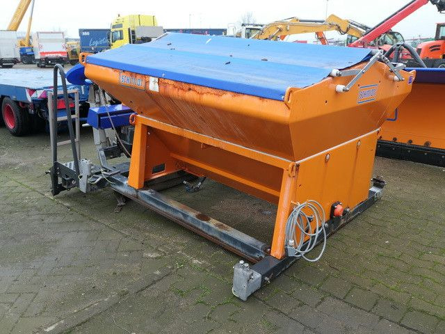 Schmidt STRATOS S11, Salzstreuer, 1,1m³, 2 bis 6m - Posipač pijeska/ Soli: slika Schmidt STRATOS S11, Salzstreuer, 1,1m³, 2 bis 6m - Posipač pijeska/ Soli Schmidt STRATOS S11, Salzstreuer, 1,1m³, 2 bis 6m - Posipač pijeska/ Soli: slika Schmidt STRATOS S11, Salzstreuer, 1,1m³, 2 bis 6m - Posipač pijeska/ Soli