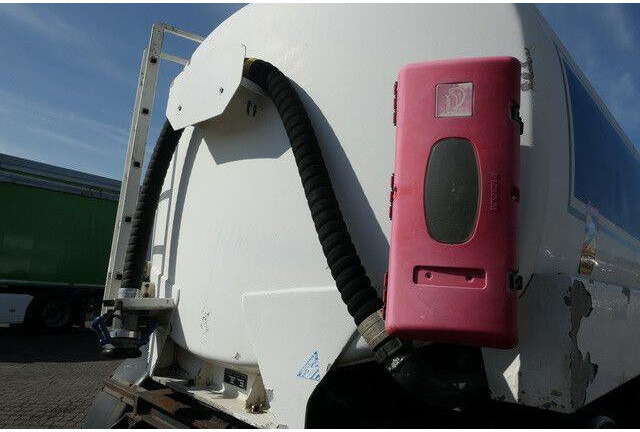 Tank Bunge TAA 22.5/3A3, 3 Kammern,Oben- und Untenbefüllung - Prikolica cisterna: slika Tank Bunge TAA 22.5/3A3, 3 Kammern,Oben- und Untenbefüllung - Prikolica cisterna Tank Bunge TAA 22.5/3A3, 3 Kammern,Oben- und Untenbefüllung - Prikolica cisterna: slika Tank Bunge TAA 22.5/3A3, 3 Kammern,Oben- und Untenbefüllung - Prikolica cisterna