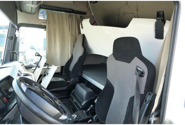 MAN 18.500 TGX 4x2, Intarder, Spoiler, Klima,2x Tank - Tegljač: slika MAN 18.500 TGX 4x2, Intarder, Spoiler, Klima,2x Tank - Tegljač MAN 18.500 TGX 4x2, Intarder, Spoiler, Klima,2x Tank - Tegljač: slika MAN 18.500 TGX 4x2, Intarder, Spoiler, Klima,2x Tank - Tegljač