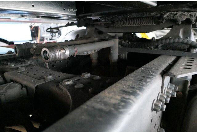 Mercedes-Benz 1853 LS Actros StyleLine HAD, Retarder, Hydr.,AC - Tegljač: slika Mercedes-Benz 1853 LS Actros StyleLine HAD, Retarder, Hydr.,AC - Tegljač Mercedes-Benz 1853 LS Actros StyleLine HAD, Retarder, Hydr.,AC - Tegljač: slika Mercedes-Benz 1853 LS Actros StyleLine HAD, Retarder, Hydr.,AC - Tegljač