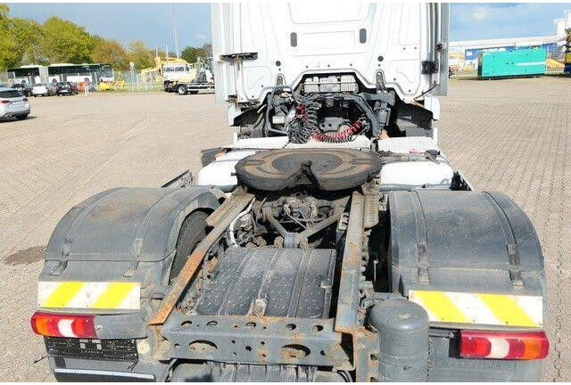 Mercedes-Benz 2443 LS Actros 6x2, 3-Achser, 24to. GG, Waage - Tegljač: slika Mercedes-Benz 2443 LS Actros 6x2, 3-Achser, 24to. GG, Waage - Tegljač Mercedes-Benz 2443 LS Actros 6x2, 3-Achser, 24to. GG, Waage - Tegljač: slika Mercedes-Benz 2443 LS Actros 6x2, 3-Achser, 24to. GG, Waage - Tegljač