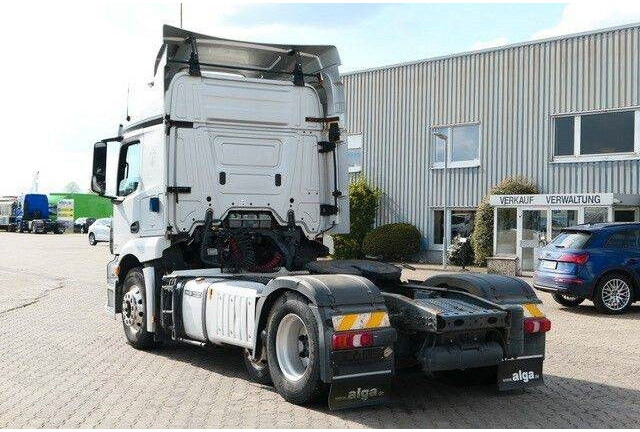 Mercedes-Benz 2443 LS Actros 6x2, 3-Achser, 24to. GG, Waage - Tegljač: slika Mercedes-Benz 2443 LS Actros 6x2, 3-Achser, 24to. GG, Waage - Tegljač Mercedes-Benz 2443 LS Actros 6x2, 3-Achser, 24to. GG, Waage - Tegljač: slika Mercedes-Benz 2443 LS Actros 6x2, 3-Achser, 24to. GG, Waage - Tegljač