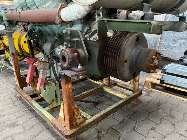 Mercedes-Benz OM 422 Motor, V8, 8 Zylinder, 10x am Lager - Tegljač: slika Mercedes-Benz OM 422 Motor, V8, 8 Zylinder, 10x am Lager - Tegljač Mercedes-Benz OM 422 Motor, V8, 8 Zylinder, 10x am Lager - Tegljač: slika Mercedes-Benz OM 422 Motor, V8, 8 Zylinder, 10x am Lager - Tegljač