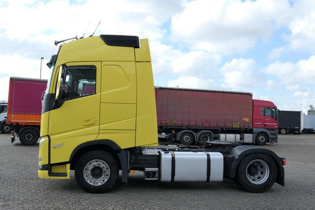 Volvo FH 460 4x2, Neues Modell, 2 Kreishydr., Klima - Tegljač: slika Volvo FH 460 4x2, Neues Modell, 2 Kreishydr., Klima - Tegljač Volvo FH 460 4x2, Neues Modell, 2 Kreishydr., Klima - Tegljač: slika Volvo FH 460 4x2, Neues Modell, 2 Kreishydr., Klima - Tegljač