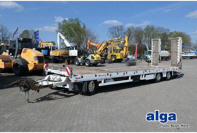 Zandt AT-P300, Hydr. Rampen, 30to., 3-Achser - Prikolica s niskim utovarivačem: slika Zandt AT-P300, Hydr. Rampen, 30to., 3-Achser - Prikolica s niskim utovarivačem Zandt AT-P300, Hydr. Rampen, 30to., 3-Achser - Prikolica s niskim utovarivačem: slika Zandt AT-P300, Hydr. Rampen, 30to., 3-Achser - Prikolica s niskim utovarivačem