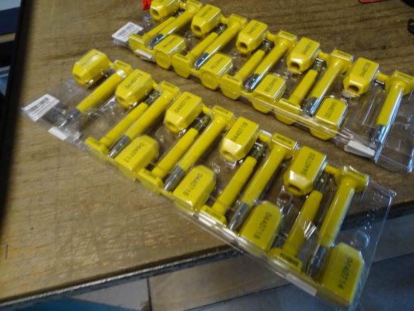 18 Scellés haute sécurité pour container - Oprema za radionice: slika 18 Scellés haute sécurité pour container - Oprema za radionice 18 Scellés haute sécurité pour container - Oprema za radionice: slika 18 Scellés haute sécurité pour container - Oprema za radionice