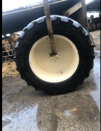 2 roues GoodYear 650/65R42 - Traktor: slika 2 roues GoodYear 650/65R42 - Traktor 2 roues GoodYear 650/65R42 - Traktor: slika 2 roues GoodYear 650/65R42 - Traktor