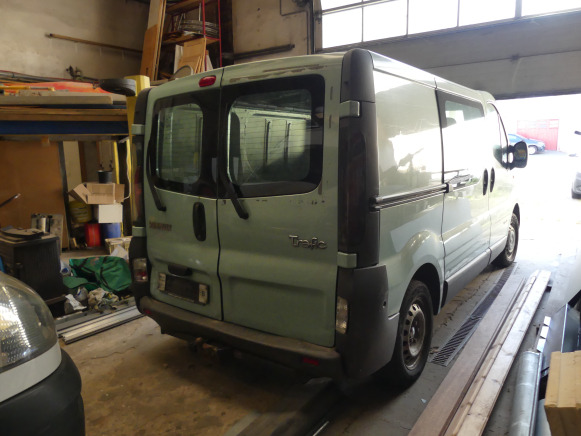 Camionnette Renault TRAFFIC (2003-411.053 km-VIN:VF1FLACA63V180319) - Automobil: slika Camionnette Renault TRAFFIC (2003-411.053 km-VIN:VF1FLACA63V180319) - Automobil Camionnette Renault TRAFFIC (2003-411.053 km-VIN:VF1FLACA63V180319) - Automobil: slika Camionnette Renault TRAFFIC (2003-411.053 km-VIN:VF1FLACA63V180319) - Automobil