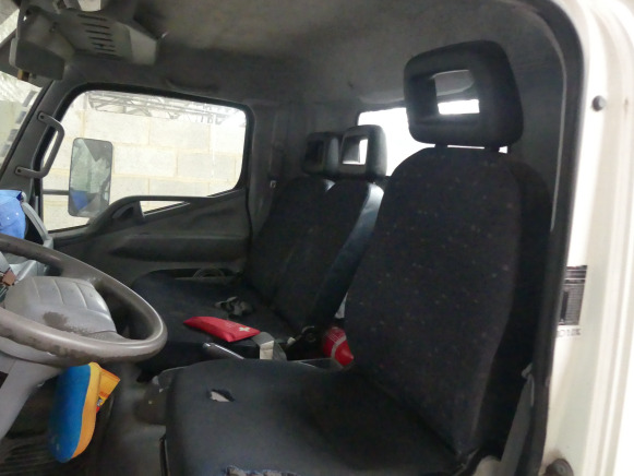 Camionnette tri-benne basculante Mitsubishi Canter (2009-121.930 km) - Kiper: slika Camionnette tri-benne basculante Mitsubishi Canter (2009-121.930 km) - Kiper Camionnette tri-benne basculante Mitsubishi Canter (2009-121.930 km) - Kiper: slika Camionnette tri-benne basculante Mitsubishi Canter (2009-121.930 km) - Kiper