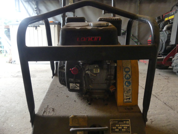 Vibro ploča Plaque vibrante thermique Lumas VP100: slika Vibro ploča Plaque vibrante thermique Lumas VP100 Vibro ploča Plaque vibrante thermique Lumas VP100: slika Vibro ploča Plaque vibrante thermique Lumas VP100