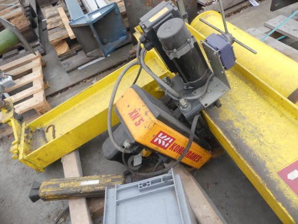 Potence de levage sur colonne Konecranes XN5 - Portalna dizalica: slika Potence de levage sur colonne Konecranes XN5 - Portalna dizalica Potence de levage sur colonne Konecranes XN5 - Portalna dizalica: slika Potence de levage sur colonne Konecranes XN5 - Portalna dizalica