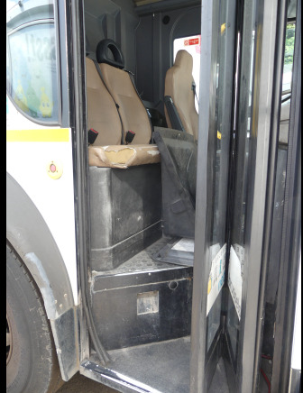 REF:1434 - Camion poubelle (pour pièces) Renault Access (2013-204.150 km) - Kamion za odvoz smeća: slika REF:1434 - Camion poubelle (pour pièces) Renault Access (2013-204.150 km) - Kamion za odvoz smeća REF:1434 - Camion poubelle (pour pièces) Renault Access (2013-204.150 km) - Kamion za odvoz smeća: slika REF:1434 - Camion poubelle (pour pièces) Renault Access (2013-204.150 km) - Kamion za odvoz smeća