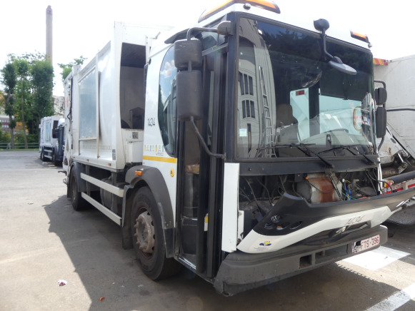 REF:1434 - Camion poubelle (pour pièces) Renault Access (2013-204.150 km) - Kamion za odvoz smeća: slika REF:1434 - Camion poubelle (pour pièces) Renault Access (2013-204.150 km) - Kamion za odvoz smeća REF:1434 - Camion poubelle (pour pièces) Renault Access (2013-204.150 km) - Kamion za odvoz smeća: slika REF:1434 - Camion poubelle (pour pièces) Renault Access (2013-204.150 km) - Kamion za odvoz smeća