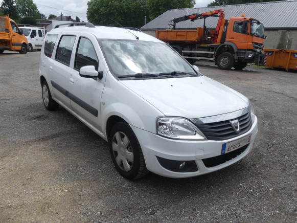 REF:1RFU370 - Voiture Dacia Logan Break SD (2012-63.842 km) - Automobil: slika REF:1RFU370 - Voiture Dacia Logan Break SD (2012-63.842 km) - Automobil REF:1RFU370 - Voiture Dacia Logan Break SD (2012-63.842 km) - Automobil: slika REF:1RFU370 - Voiture Dacia Logan Break SD (2012-63.842 km) - Automobil
