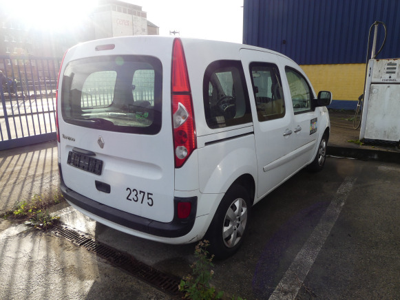 REF:2375 - Voiture Renault Kangoo 1,5 DCI 80 (2011-74.305 km) - Automobil: slika REF:2375 - Voiture Renault Kangoo 1,5 DCI 80 (2011-74.305 km) - Automobil REF:2375 - Voiture Renault Kangoo 1,5 DCI 80 (2011-74.305 km) - Automobil: slika REF:2375 - Voiture Renault Kangoo 1,5 DCI 80 (2011-74.305 km) - Automobil