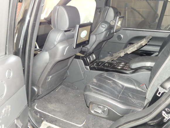 Voiture Landrover LG (2014-271.976 km) - Automobil: slika Voiture Landrover LG (2014-271.976 km) - Automobil Voiture Landrover LG (2014-271.976 km) - Automobil: slika Voiture Landrover LG (2014-271.976 km) - Automobil