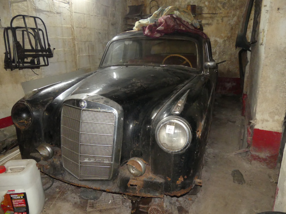 Voiture ancêtre Mercedes-Benz 220S Poton - Automobil: slika Voiture ancêtre Mercedes-Benz 220S Poton - Automobil Voiture ancêtre Mercedes-Benz 220S Poton - Automobil: slika Voiture ancêtre Mercedes-Benz 220S Poton - Automobil