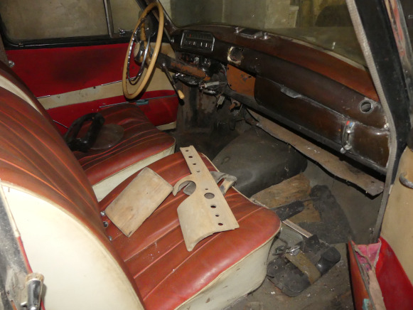 Voiture ancêtre Mercedes-Benz 220S Poton - Automobil: slika Voiture ancêtre Mercedes-Benz 220S Poton - Automobil Voiture ancêtre Mercedes-Benz 220S Poton - Automobil: slika Voiture ancêtre Mercedes-Benz 220S Poton - Automobil