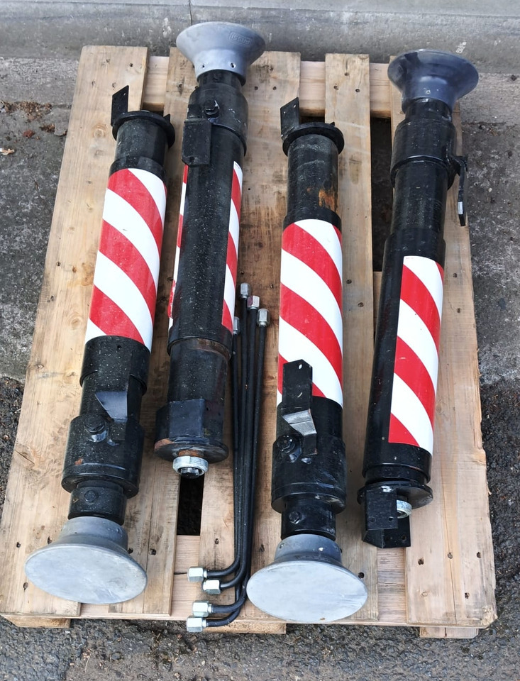 FASSI - PALFINGER - HIAB - HMF - ATLAS additional stabilizers, Zusatzabstützen - Kamionska dizalica: slika FASSI - PALFINGER - HIAB - HMF - ATLAS additional stabilizers, Zusatzabstützen - Kamionska dizalica FASSI - PALFINGER - HIAB - HMF - ATLAS additional stabilizers, Zusatzabstützen - Kamionska dizalica: slika FASSI - PALFINGER - HIAB - HMF - ATLAS additional stabilizers, Zusatzabstützen - Kamionska dizalica