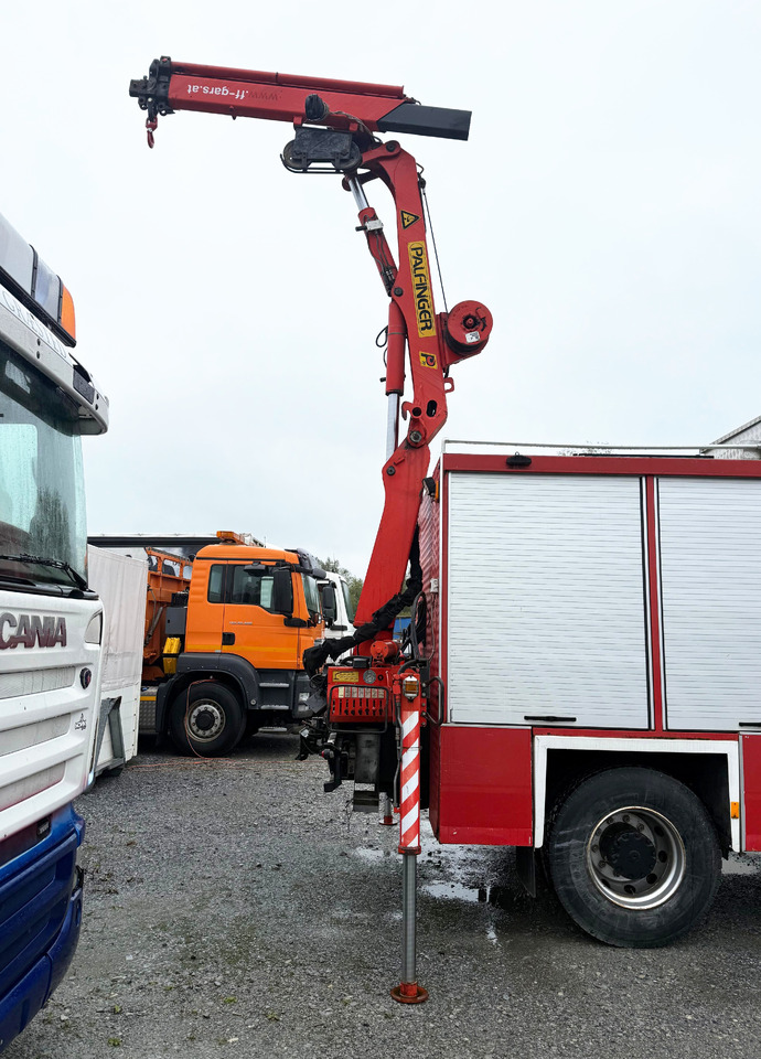 PALFINGER PK 7000 A crane with winch, Ladekran mit Seilwinde - Kamionska dizalica: slika PALFINGER PK 7000 A crane with winch, Ladekran mit Seilwinde - Kamionska dizalica PALFINGER PK 7000 A crane with winch, Ladekran mit Seilwinde - Kamionska dizalica: slika PALFINGER PK 7000 A crane with winch, Ladekran mit Seilwinde - Kamionska dizalica