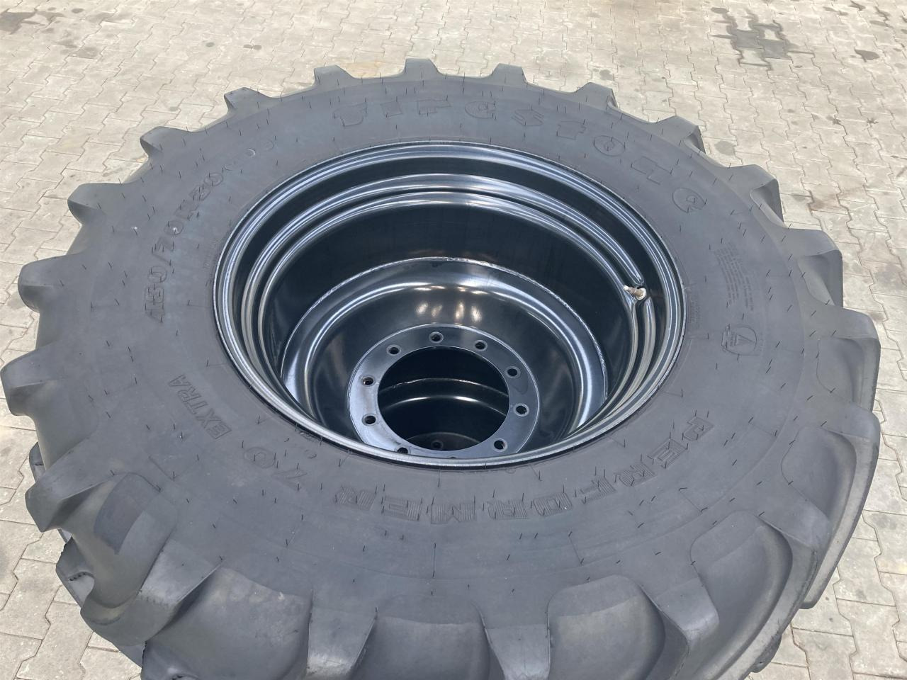 Alliance 480R30 & 520R42 - Guma za Poljoprivredni strojevi: slika Alliance 480R30 & 520R42 - Guma za Poljoprivredni strojevi Alliance 480R30 & 520R42 - Guma za Poljoprivredni strojevi: slika Alliance 480R30 & 520R42 - Guma za Poljoprivredni strojevi