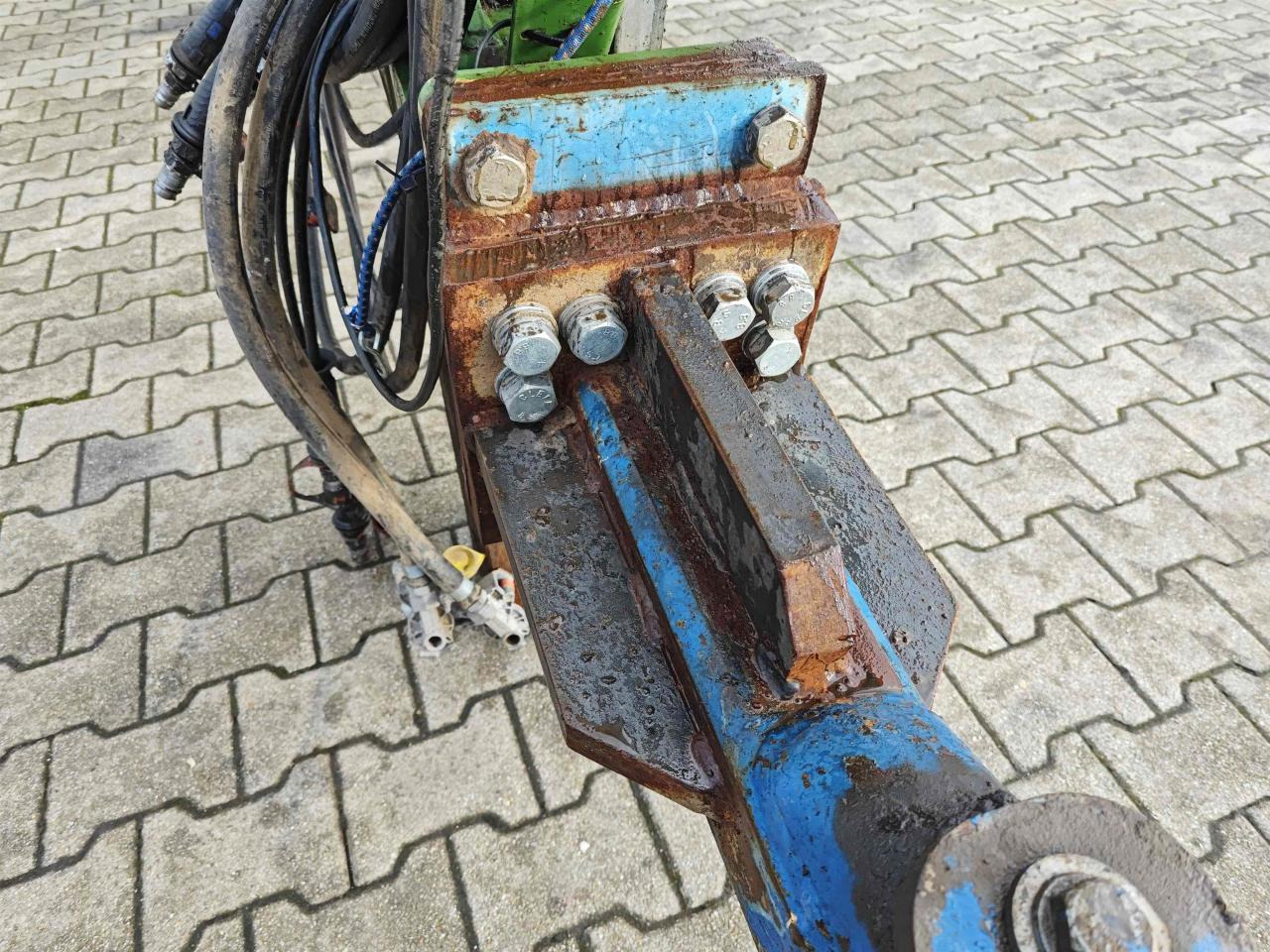 Zakup Amazone Cenius 7003-2TX Amazone Cenius 7003-2TX: slika Zakup Amazone Cenius 7003-2TX Amazone Cenius 7003-2TX