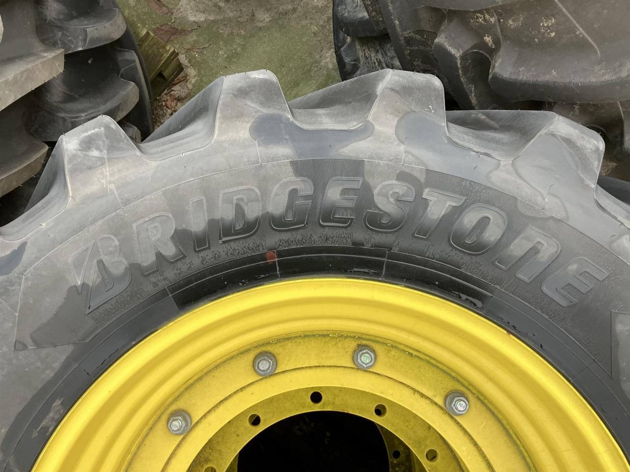 Bridgestone 600/65R34 - Guma za Poljoprivredni strojevi: slika Bridgestone 600/65R34 - Guma za Poljoprivredni strojevi Bridgestone 600/65R34 - Guma za Poljoprivredni strojevi: slika Bridgestone 600/65R34 - Guma za Poljoprivredni strojevi